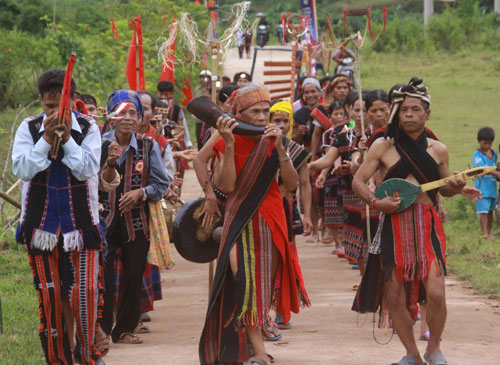 Tín ngưỡng Giàng Knée – Sợi dây thiêng liêng kết nối cộng đồng người Pa Cô