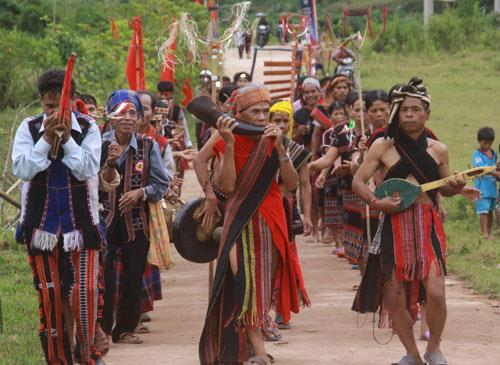 Tín ngưỡng Giàng Knée – Sợi dây thiêng liêng kết nối cộng đồng người Pa Cô