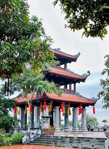 Chùa Long Hoa - dấu ấn nghìn năm trên núi Voi