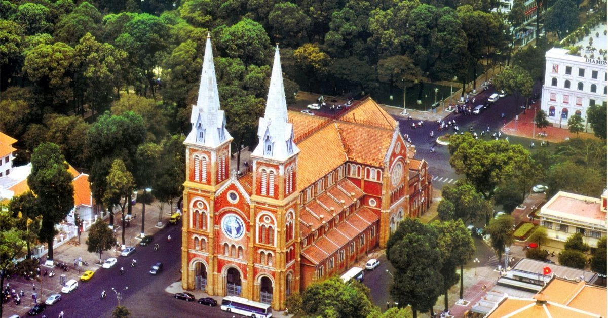 Kiến trúc độc đáo của nhà thờ Đức Bà (thành phố Hồ Chí Minh)  