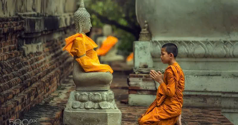 Sự khác nhau giữa Phật Giáo Nam Tông và Phật Giáo Bắc Tông. 